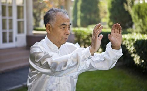 ​夏季老年如何防中暑